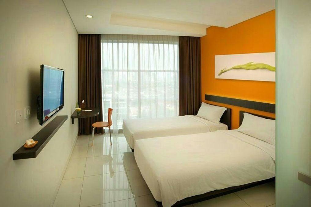 V Hotel Tebet ジャカルタ エクステリア 写真