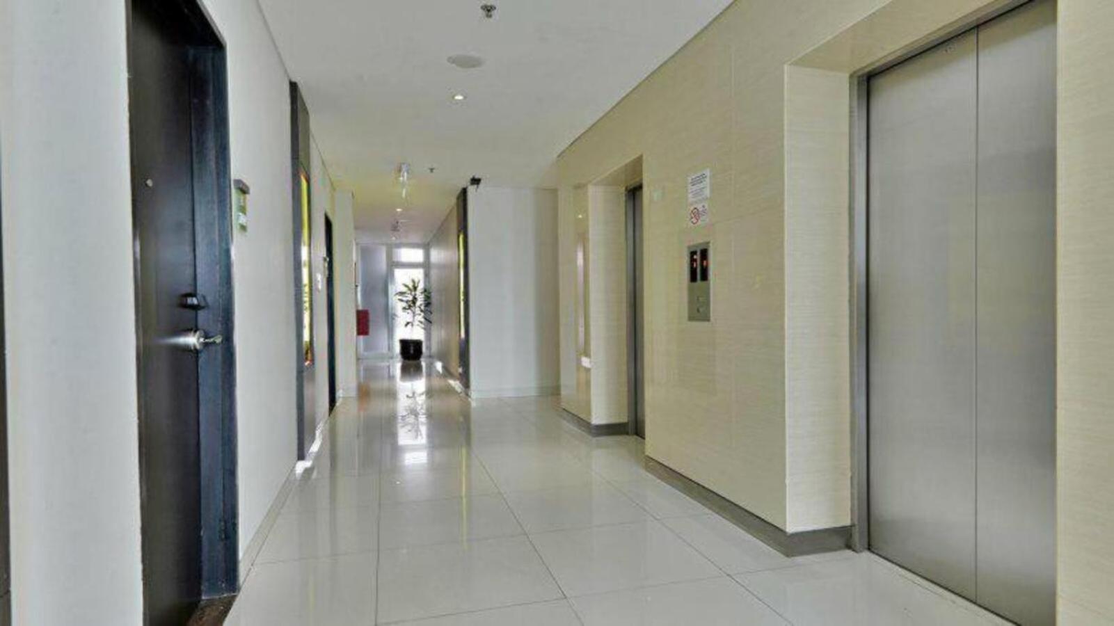 V Hotel Tebet ジャカルタ エクステリア 写真