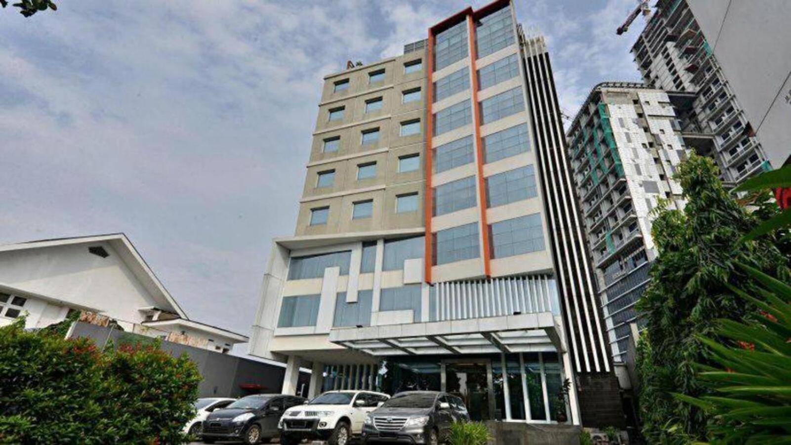 V Hotel Tebet ジャカルタ エクステリア 写真