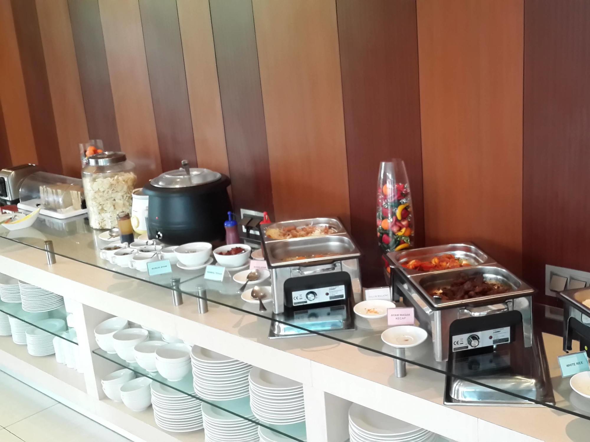 V Hotel Tebet ジャカルタ エクステリア 写真