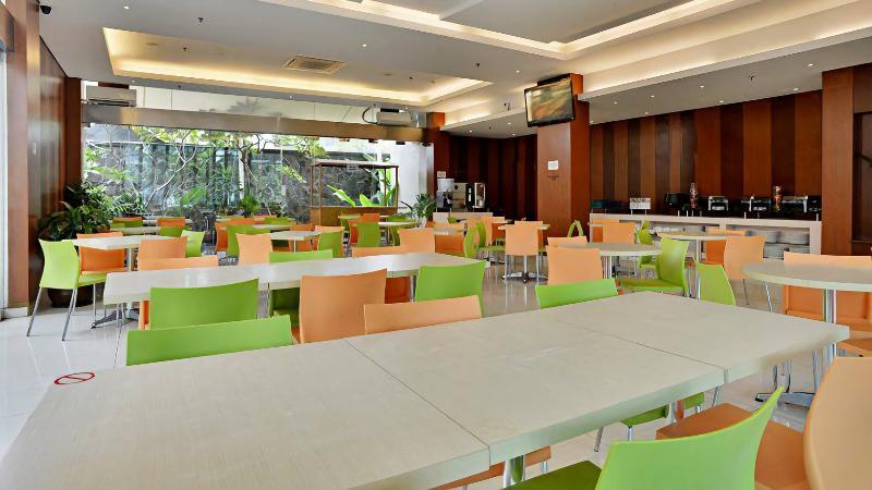 V Hotel Tebet ジャカルタ エクステリア 写真
